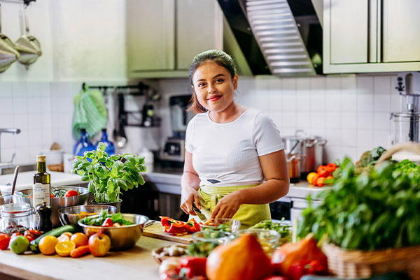 Scheinfasten mit frischer Zubereitung von Gemüse und Lebensmitteln