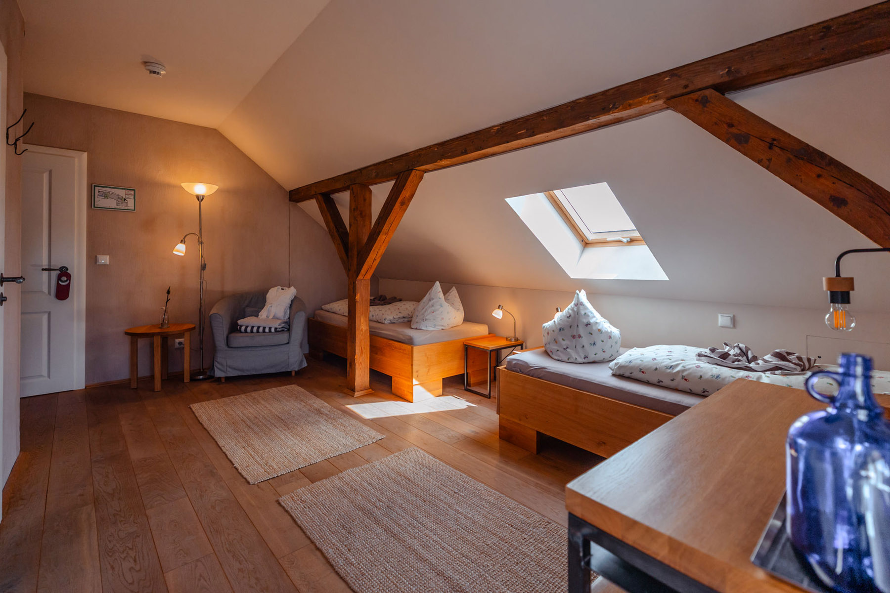 Zwei Einzelbetten im Twinzimmer am Fastenhof